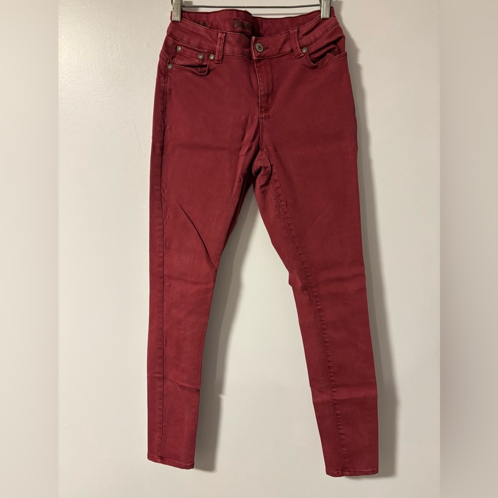 Bluenotes Cotton Burgundy Wine Deep Red Low Rise Curvy Skinny Jeans Size 28